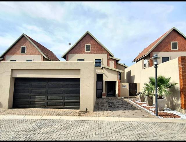 3 BEDROOM TOWNHOUSE FOR SALE IN MONTANA TUINE